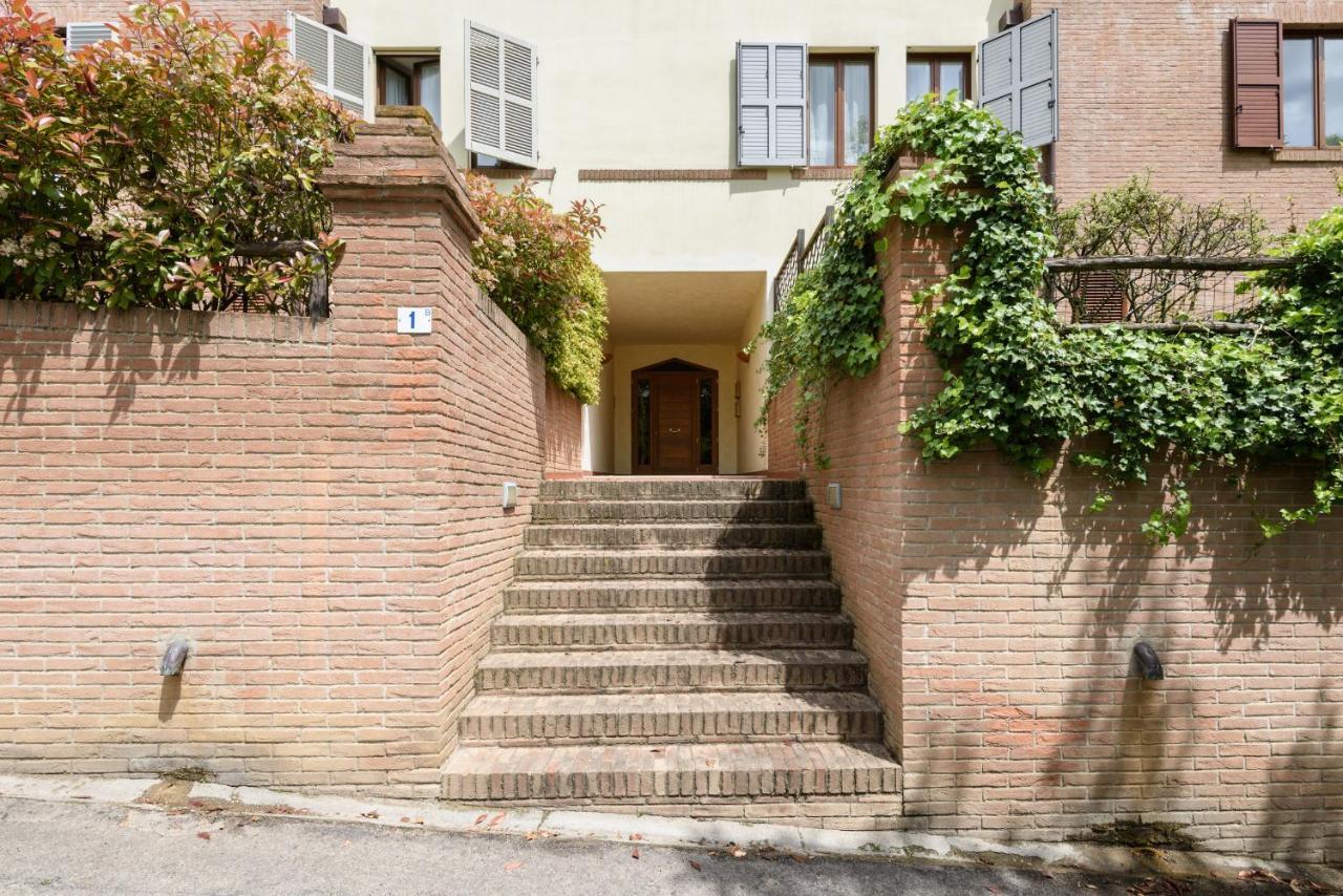 Luglie 360° Panoramic Terrace Apartment Siena Exterior photo