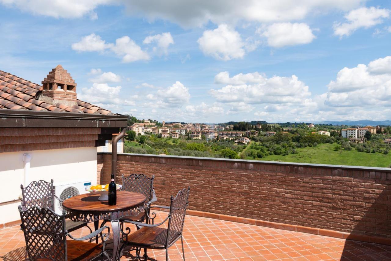 Luglie 360° Panoramic Terrace Apartment Siena Exterior photo